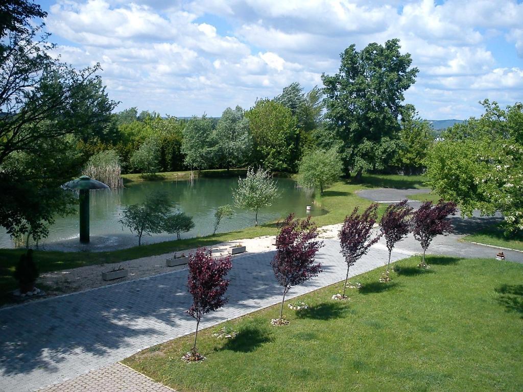 Grante Motel Esztergom Luaran gambar
